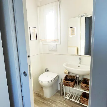 Big With Free Parking