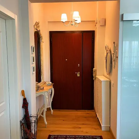 Big With Free Parking * Florence