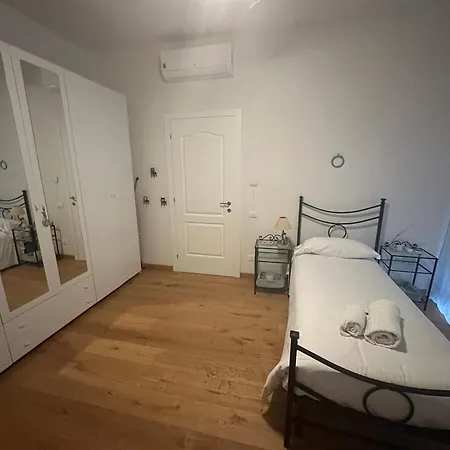 Big With Free Parking * Florence